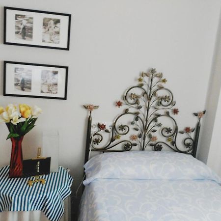 2 La Casa De Marilo Daire Tomares Dış mekan fotoğraf