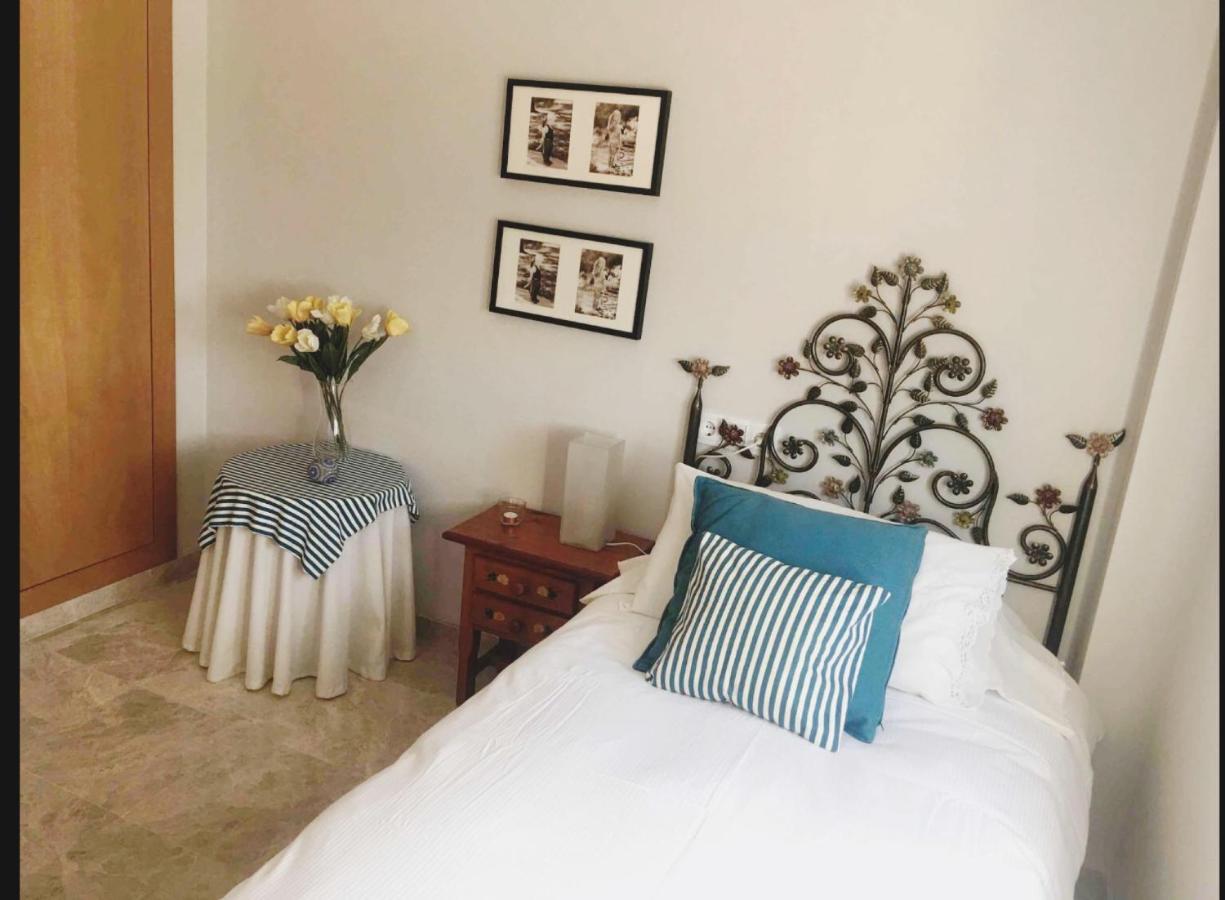2 La Casa De Marilo Daire Tomares Dış mekan fotoğraf